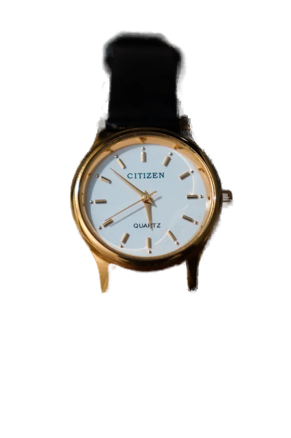 Same wristwatch with the background removed by Fottly